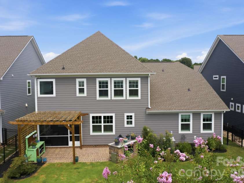 1020 Claires Creek Lane, Davidson, NC 28036.  MLS# CAR4410680, YatesRealty ID 44234. 