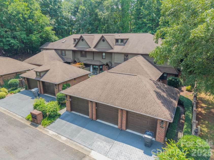 7426 Newmans Lane, Charlotte, NC 28270.  MLS# CAR4410591, YatesRealty ID 44235. Garage