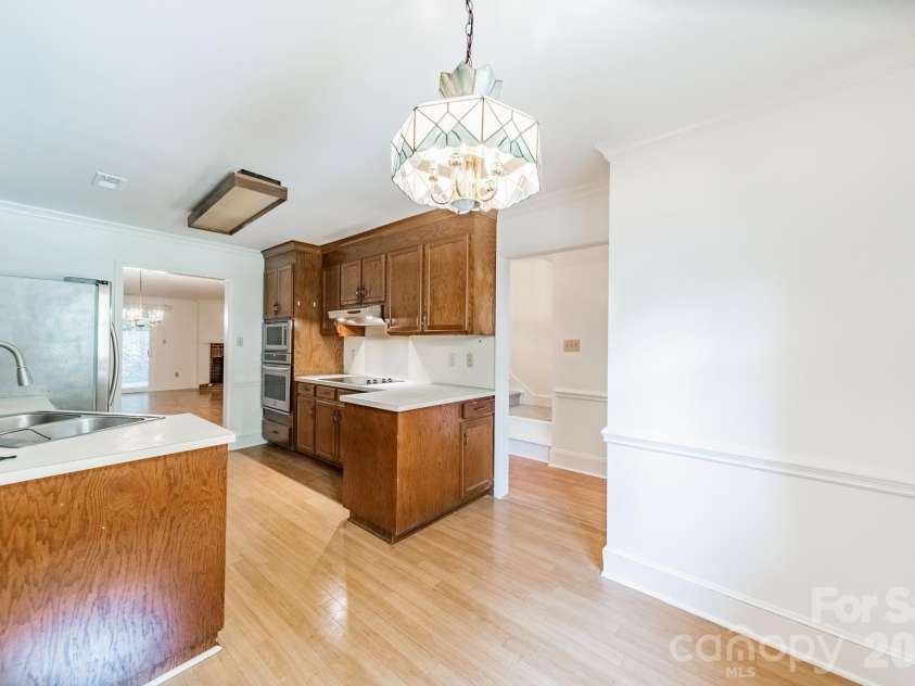 7426 Newmans Lane, Charlotte, NC 28270.  MLS# CAR4410591, YatesRealty ID 44235. Kitchen