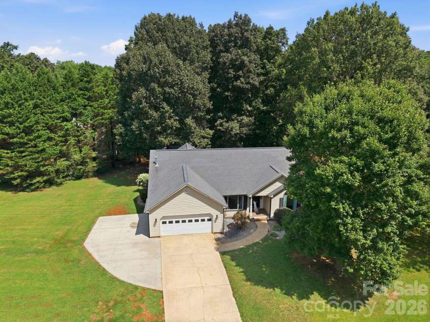 120 Strawberry Lane, Salisbury, NC 28147.  MLS# CAR4410362, YatesRealty ID 44236. 