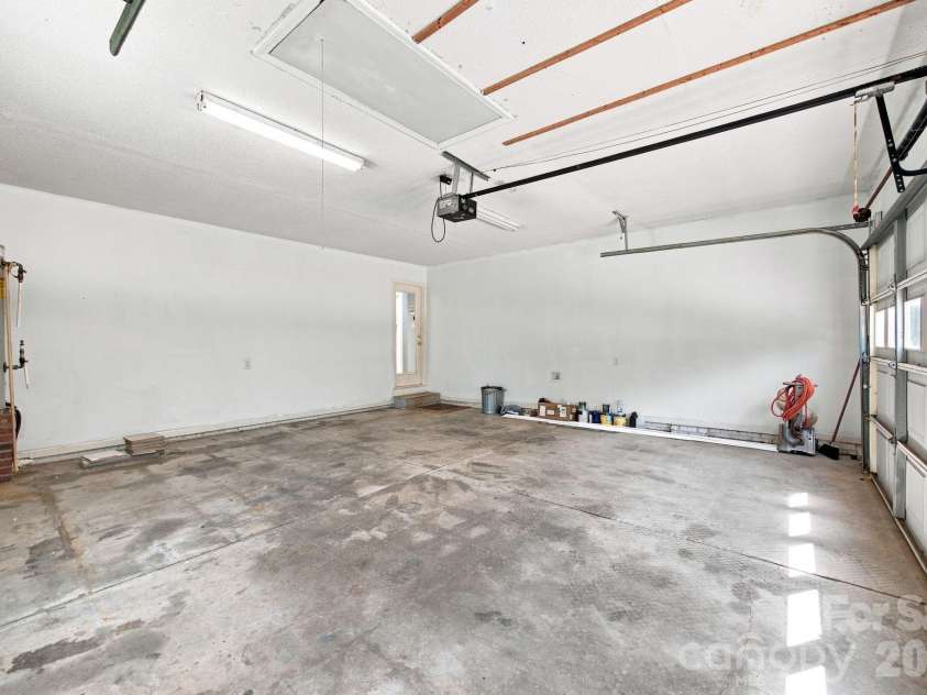 120 Strawberry Lane, Salisbury, NC 28147.  MLS# CAR4410362, YatesRealty ID 44236. Garage