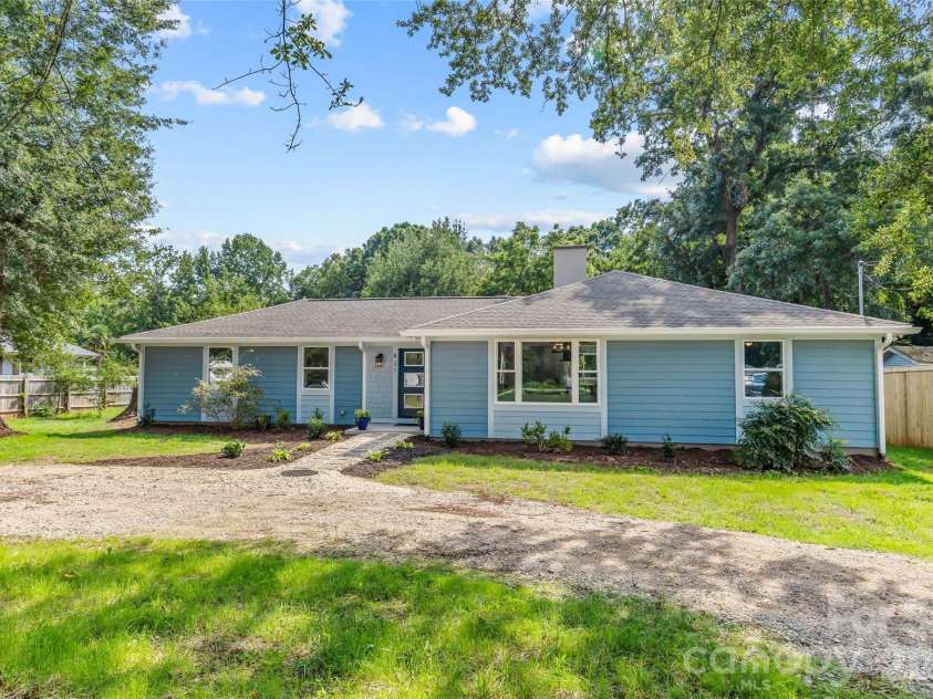 821 Dallas Spencer Mountain Road, Dallas, NC 28034.  MLS# CAR4410107, YatesRealty ID 44237. 
