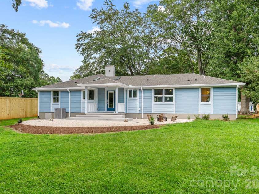 821 Dallas Spencer Mountain Road, Dallas, NC 28034.  MLS# CAR4410107, YatesRealty ID 44237. 