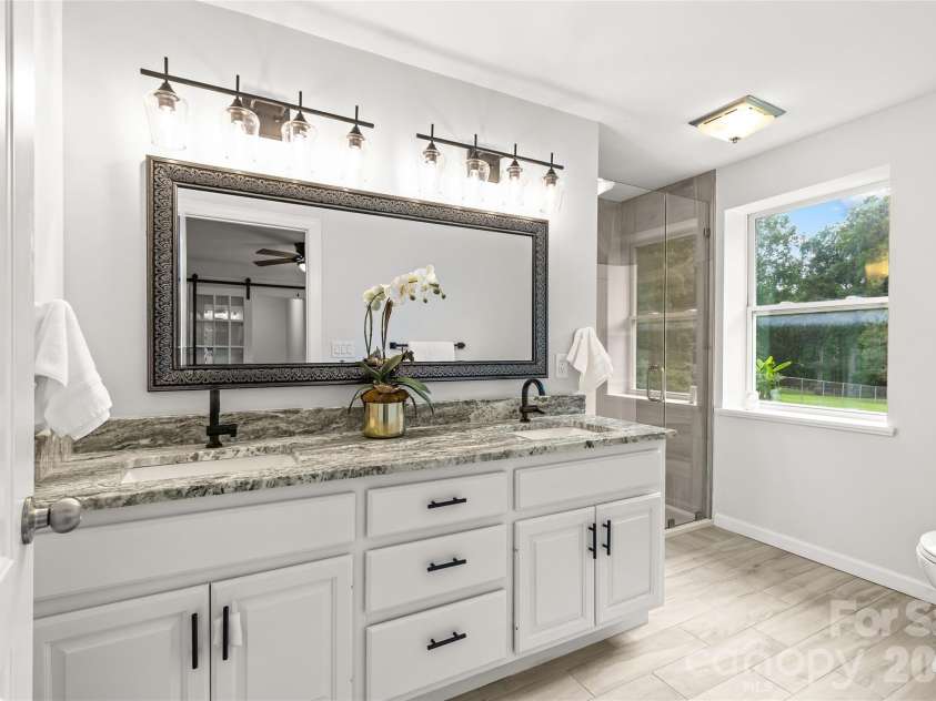 821 Dallas Spencer Mountain Road, Dallas, NC 28034.  MLS# CAR4410107, YatesRealty ID 44237. 