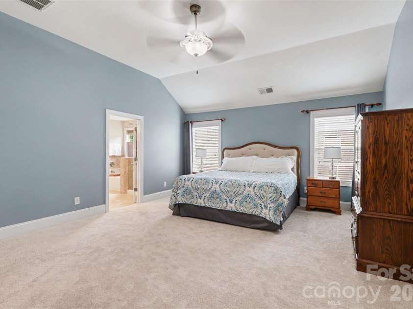 4004 Widgeon Way, Waxhaw, NC 28173.  MLS# CAR4409951, YatesRealty ID 44238. Primary Bedroom