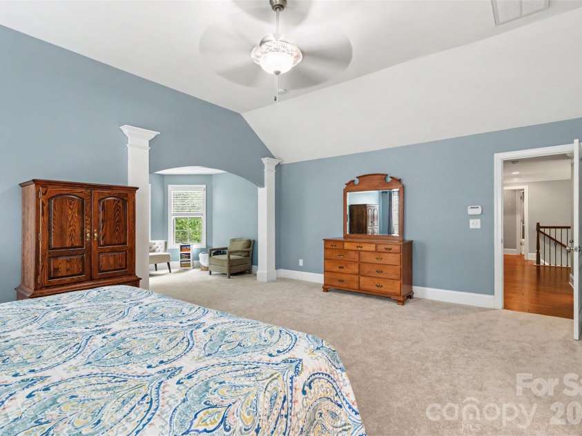 4004 Widgeon Way, Waxhaw, NC 28173.  MLS# CAR4409951, YatesRealty ID 44238. Primary Bedroom Sitting Area