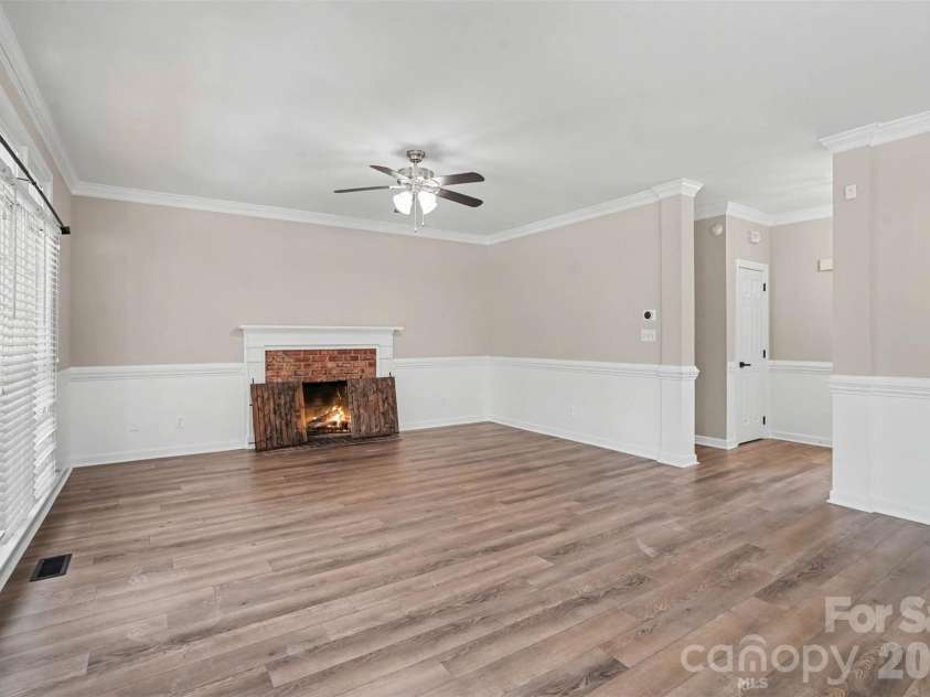 4902 Shannamara Drive, Matthews, NC 28104.  MLS# CAR4409826, YatesRealty ID 44239. 