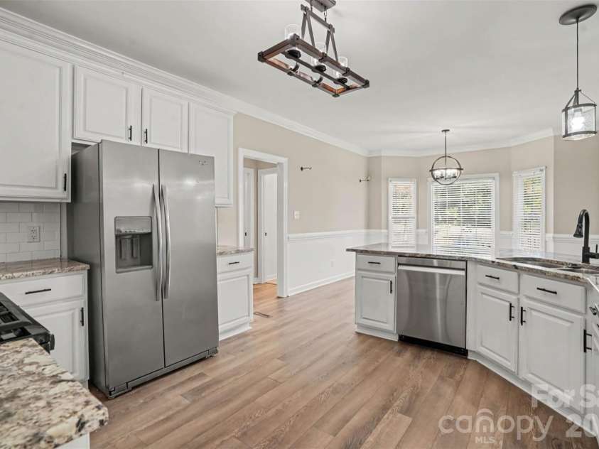 4902 Shannamara Drive, Matthews, NC 28104.  MLS# CAR4409826, YatesRealty ID 44239. 