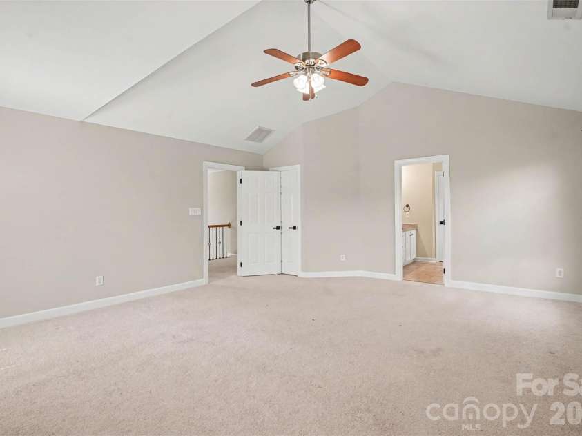 4902 Shannamara Drive, Matthews, NC 28104.  MLS# CAR4409826, YatesRealty ID 44239. 