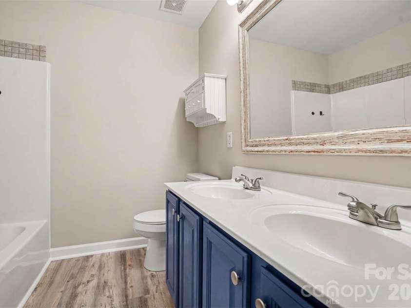 4902 Shannamara Drive, Matthews, NC 28104.  MLS# CAR4409826, YatesRealty ID 44239. 