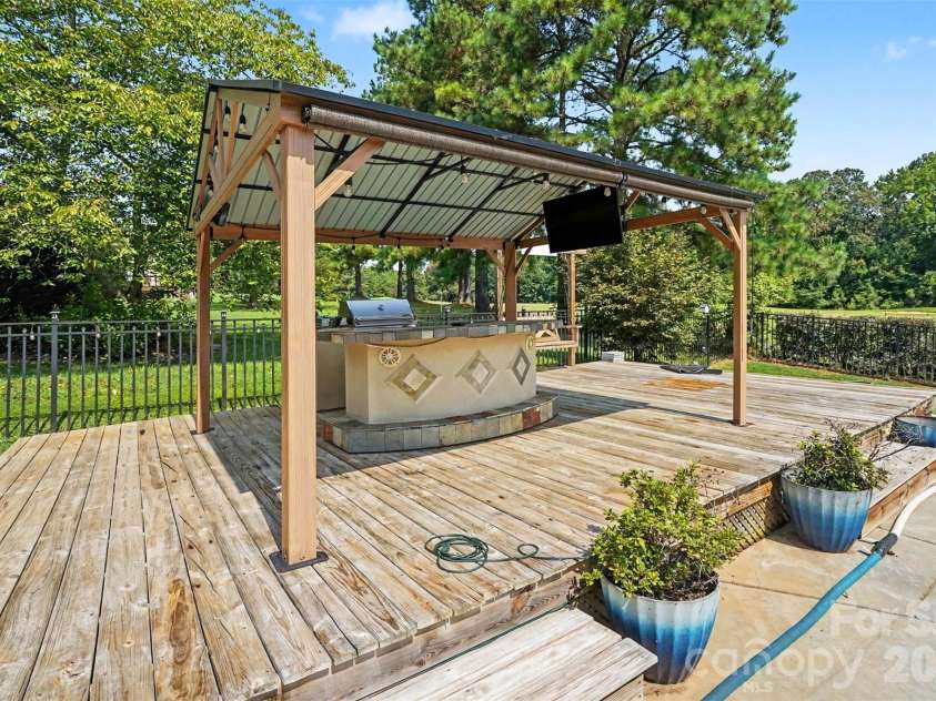 4902 Shannamara Drive, Matthews, NC 28104.  MLS# CAR4409826, YatesRealty ID 44239. 