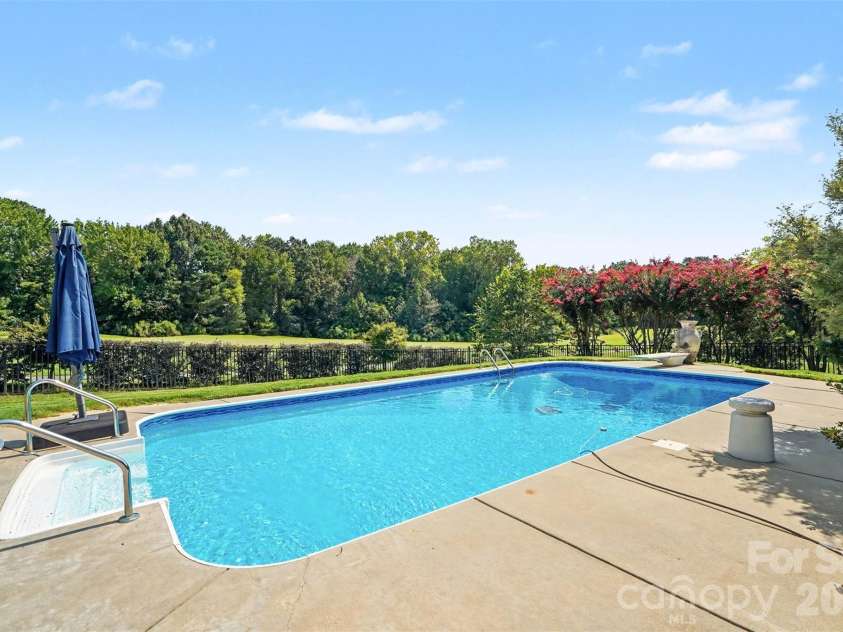 4902 Shannamara Drive, Matthews, NC 28104.  MLS# CAR4409826, YatesRealty ID 44239. 