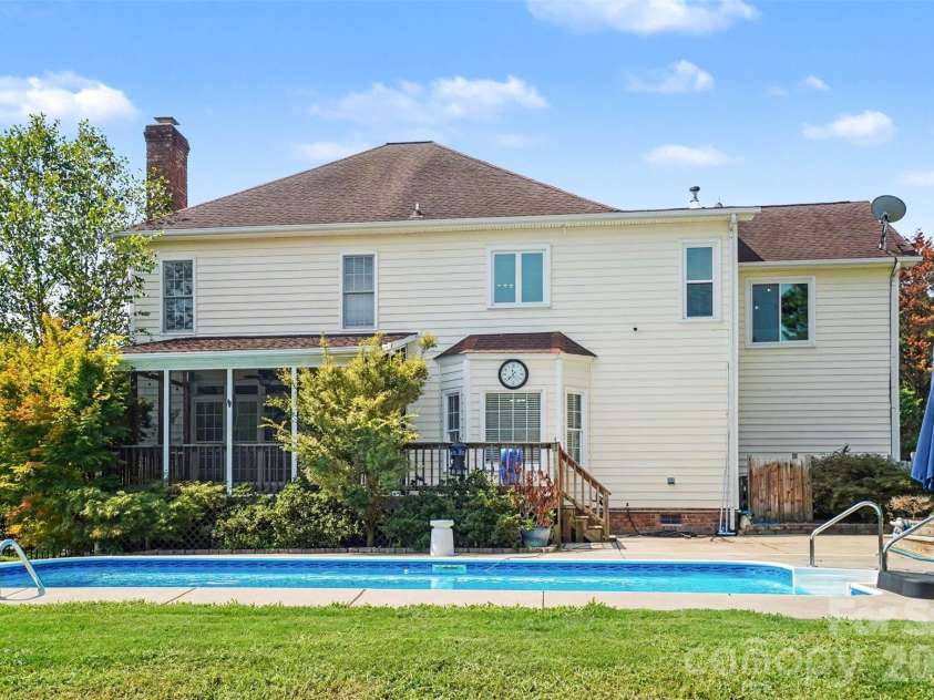 4902 Shannamara Drive, Matthews, NC 28104.  MLS# CAR4409826, YatesRealty ID 44239. 