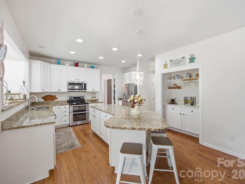 221 Nixon Road, Belmont, NC 28012.  MLS# CAR4409655, YatesRealty ID 44241. 