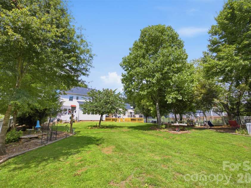 221 Nixon Road, Belmont, NC 28012.  MLS# CAR4409655, YatesRealty ID 44241. 