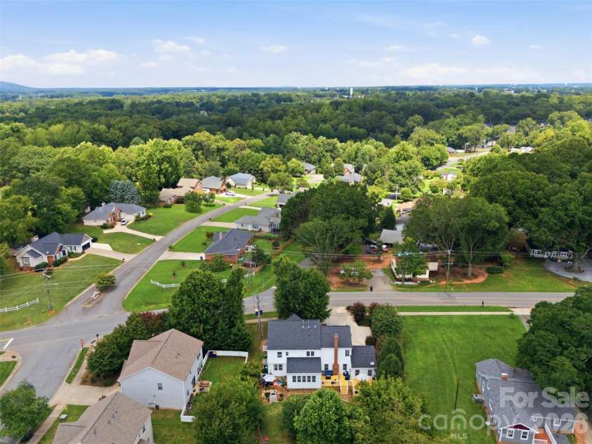 221 Nixon Road, Belmont, NC 28012.  MLS# CAR4409655, YatesRealty ID 44241. 