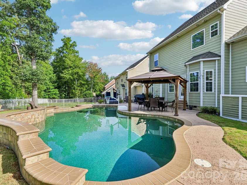 3812 Litchfield Drive, Waxhaw, NC 28173.  MLS# CAR4409745, YatesRealty ID 44242. 