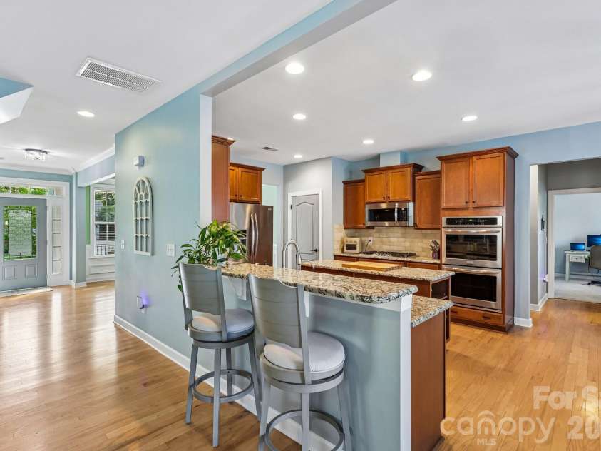 3812 Litchfield Drive, Waxhaw, NC 28173.  MLS# CAR4409745, YatesRealty ID 44242. 