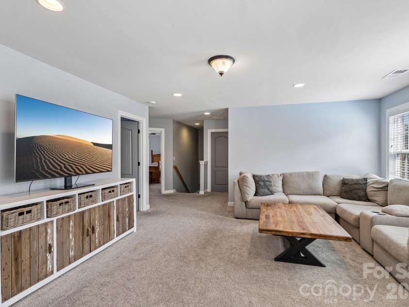 3812 Litchfield Drive, Waxhaw, NC 28173.  MLS# CAR4409745, YatesRealty ID 44242. 