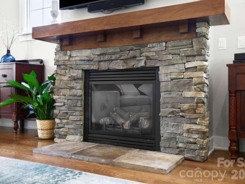 6 Bungalow Way, Asheville, NC 28804.  MLS# CAR4409610, YatesRealty ID 44243. Gas Fireplace