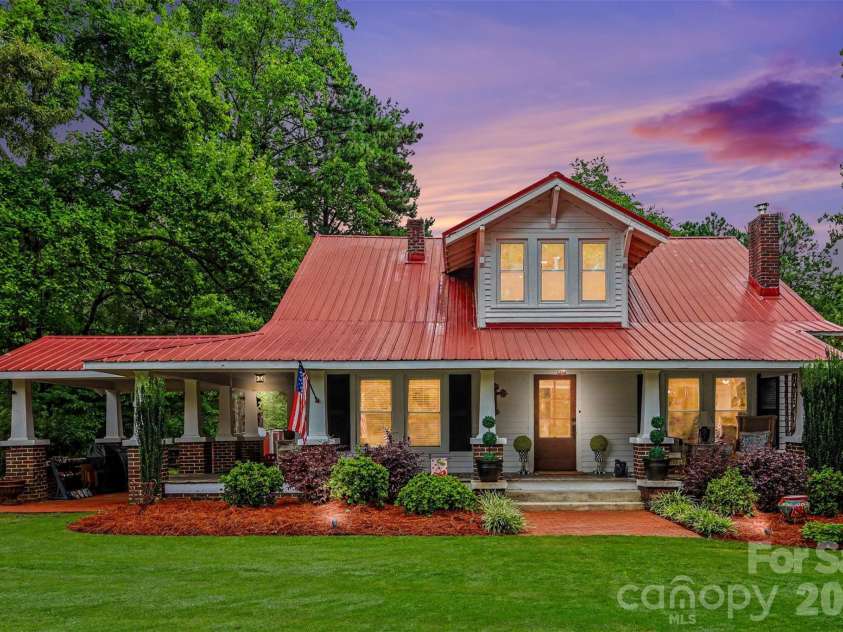 134 Mauney Farm Road, Cherryville, NC 28021.  MLS# CAR4408367, YatesRealty ID 44247. 