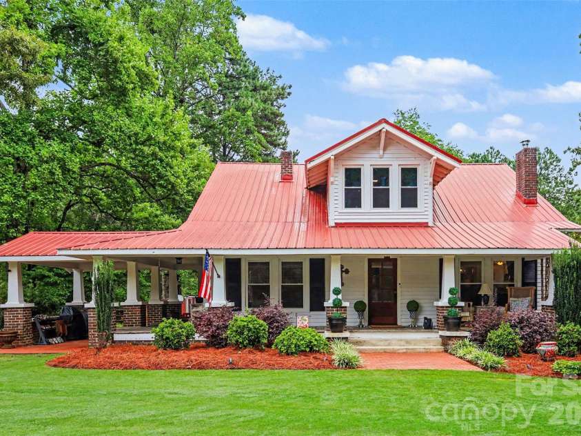 134 Mauney Farm Road, Cherryville, NC 28021.  MLS# CAR4408367, YatesRealty ID 44247. 