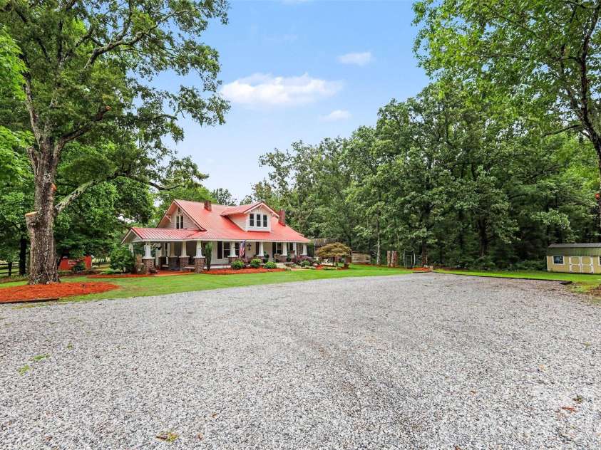 134 Mauney Farm Road, Cherryville, NC 28021.  MLS# CAR4408367, YatesRealty ID 44247. 