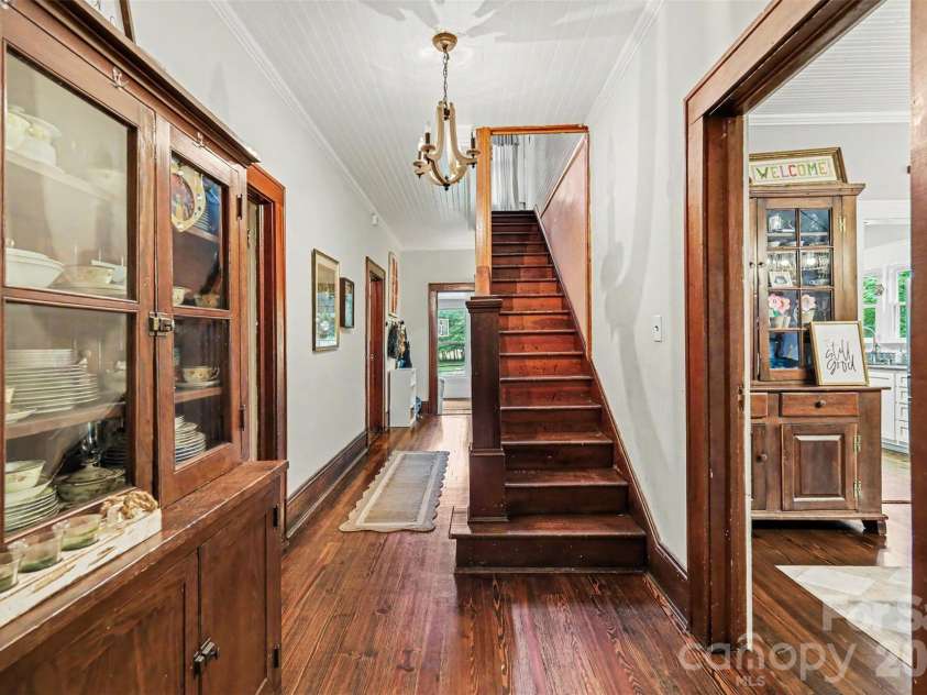 134 Mauney Farm Road, Cherryville, NC 28021.  MLS# CAR4408367, YatesRealty ID 44247. 
