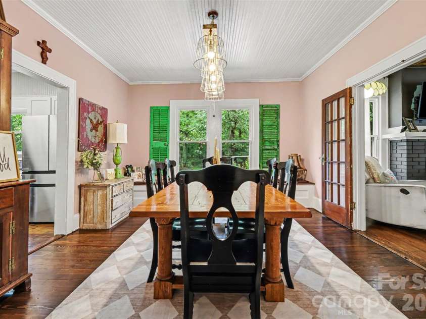 134 Mauney Farm Road, Cherryville, NC 28021.  MLS# CAR4408367, YatesRealty ID 44247. 