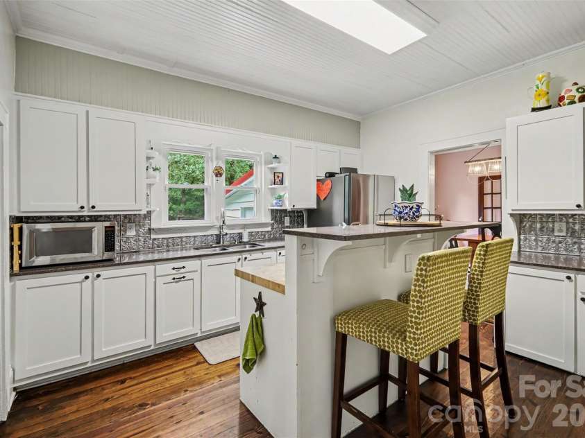 134 Mauney Farm Road, Cherryville, NC 28021.  MLS# CAR4408367, YatesRealty ID 44247. 