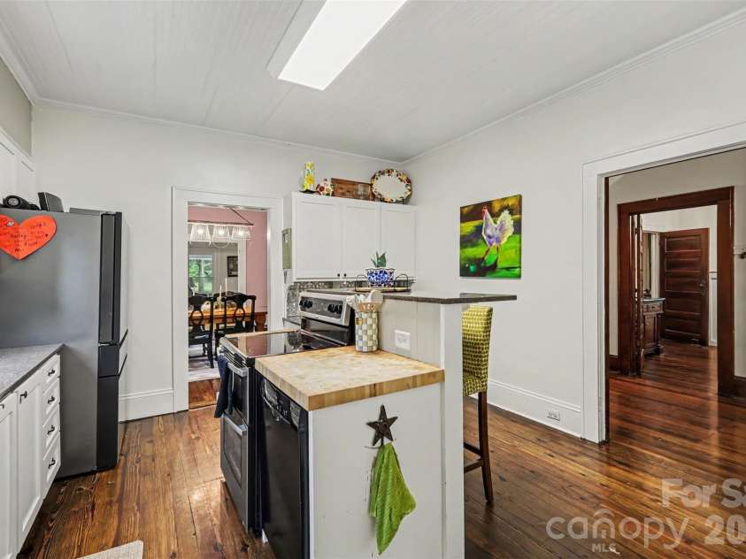 134 Mauney Farm Road, Cherryville, NC 28021.  MLS# CAR4408367, YatesRealty ID 44247. 