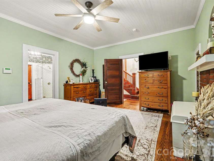 134 Mauney Farm Road, Cherryville, NC 28021.  MLS# CAR4408367, YatesRealty ID 44247. 