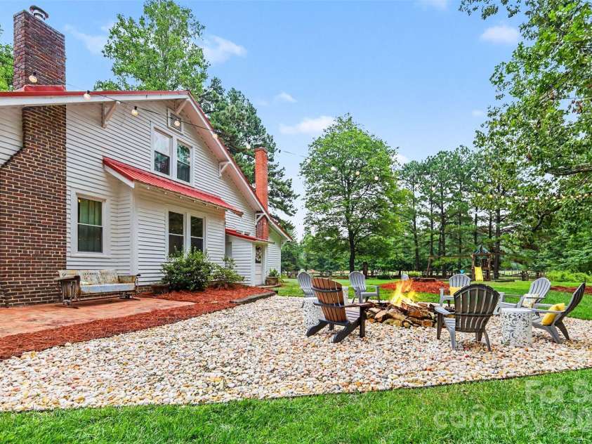 134 Mauney Farm Road, Cherryville, NC 28021.  MLS# CAR4408367, YatesRealty ID 44247. 