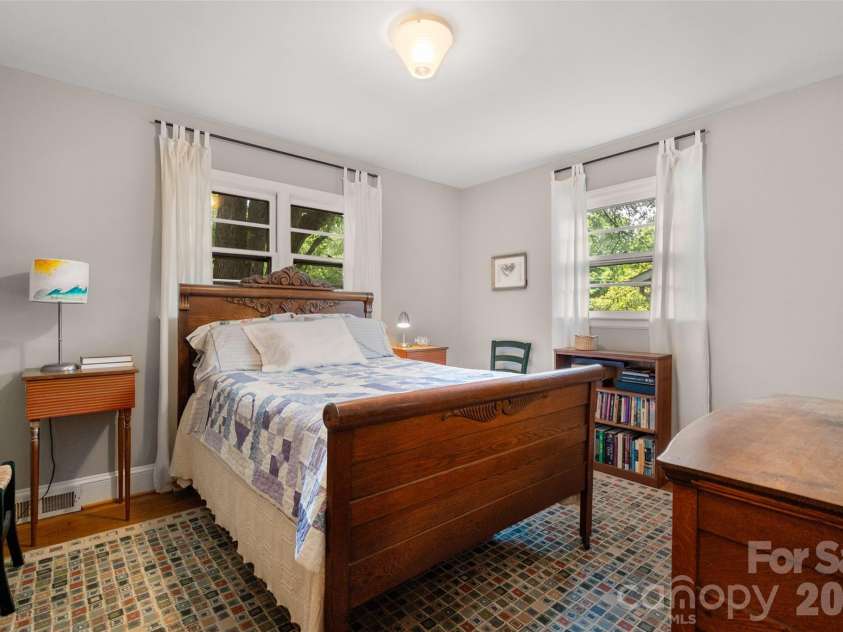 2911 Enfield Road, Charlotte, NC 28205.  MLS# CAR4407774, YatesRealty ID 44249. Primary Bedroom