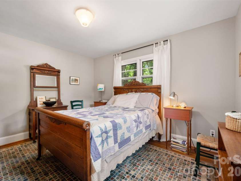 2911 Enfield Road, Charlotte, NC 28205.  MLS# CAR4407774, YatesRealty ID 44249. Primary Bedroom