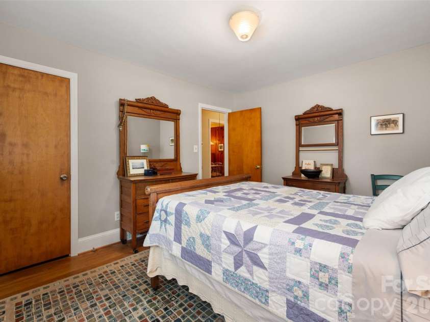 2911 Enfield Road, Charlotte, NC 28205.  MLS# CAR4407774, YatesRealty ID 44249. Primary Bedroom