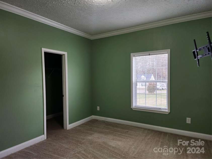 129 Burning Lane, Stony Point, NC 28678.  MLS# CAR4198643, YatesRealty ID 4425. 