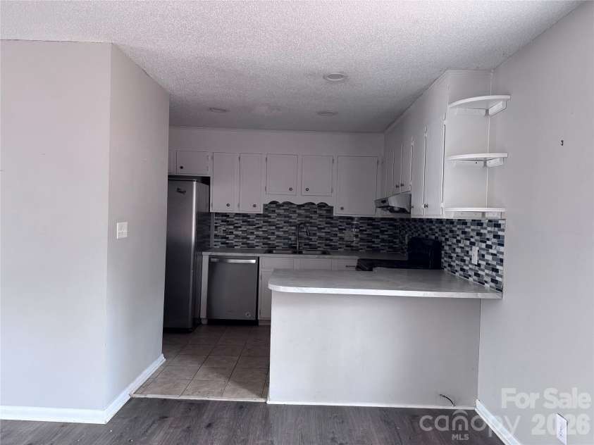 1511 Old Carriage Drive, Newton, NC 28658.  MLS# CAR4355697, YatesRealty ID 4425. 