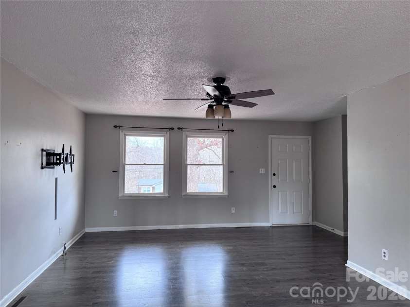 1511 Old Carriage Drive, Newton, NC 28658.  MLS# CAR4355697, YatesRealty ID 4425. 