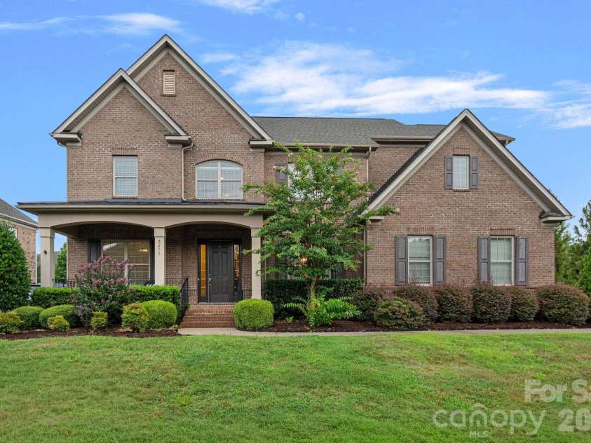 8211 Caesars Head Drive, Waxhaw, NC 28173.  MLS# CAR4408223, YatesRealty ID 44252. Full Brick stately home in Cureton