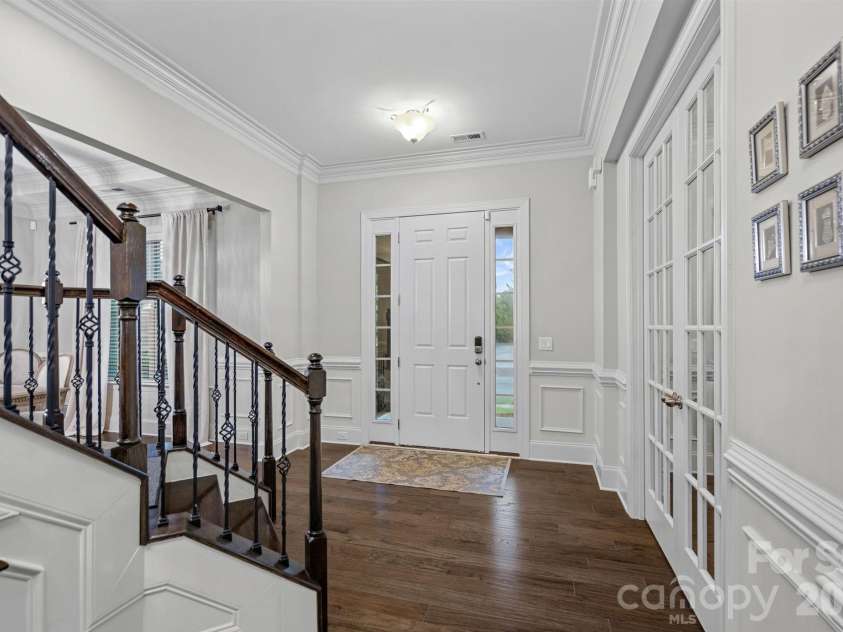 8211 Caesars Head Drive, Waxhaw, NC 28173.  MLS# CAR4408223, YatesRealty ID 44252. Welcome!