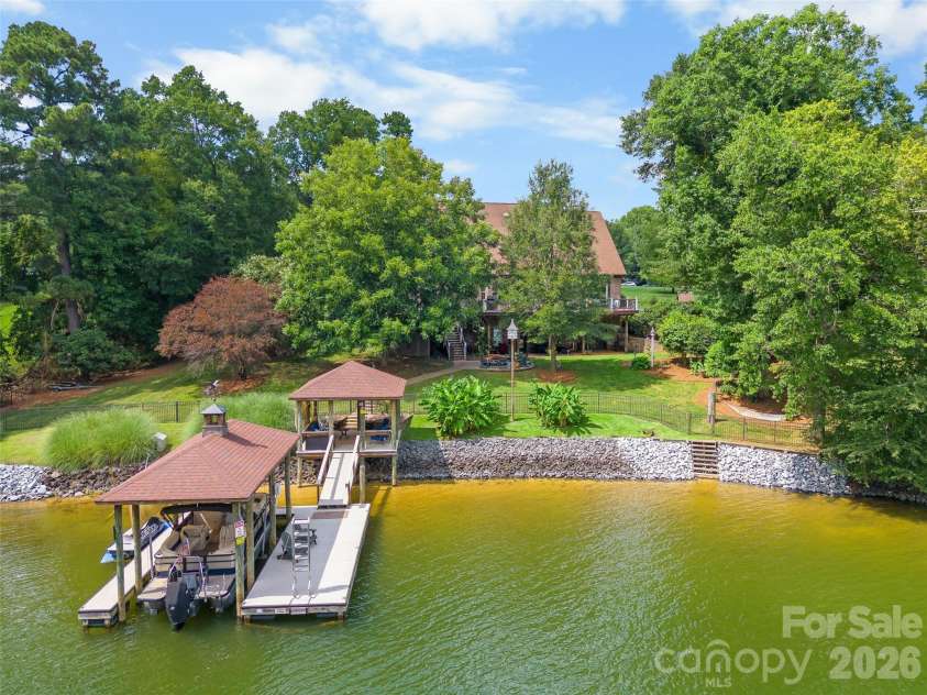 5301 Masons Ferry Road, Clover, SC 29710.  MLS# CAR4407219, YatesRealty ID 44253. 