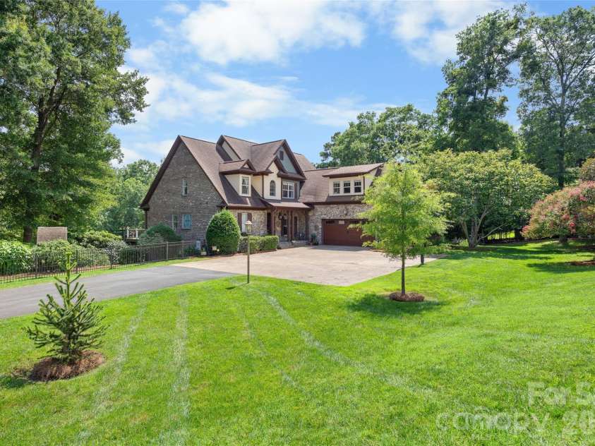5301 Masons Ferry Road, Clover, SC 29710.  MLS# CAR4407219, YatesRealty ID 44253. 