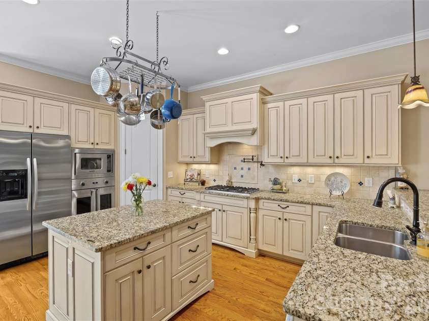 5301 Masons Ferry Road, Clover, SC 29710.  MLS# CAR4407219, YatesRealty ID 44253. 