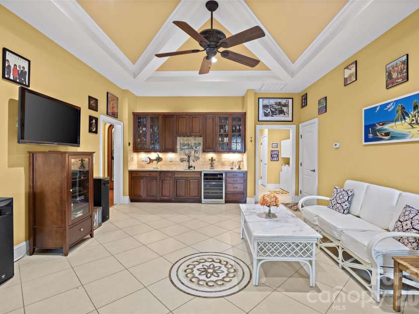 5301 Masons Ferry Road, Clover, SC 29710.  MLS# CAR4407219, YatesRealty ID 44253. 