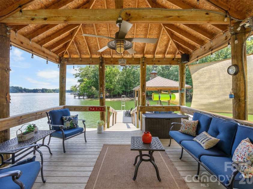 5301 Masons Ferry Road, Clover, SC 29710.  MLS# CAR4407219, YatesRealty ID 44253. 