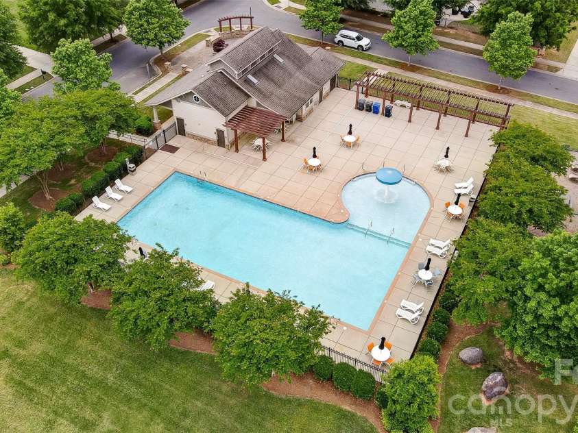 7717 Coalcliff Drive, Huntersville, NC 28078.  MLS# CAR4408239, YatesRealty ID 44254. Beckett Pool
