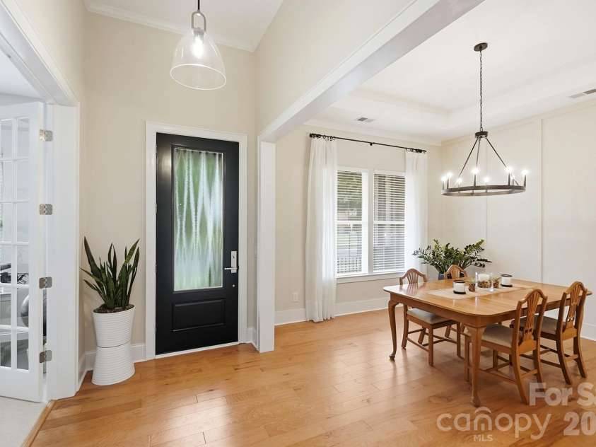 7717 Coalcliff Drive, Huntersville, NC 28078.  MLS# CAR4408239, YatesRealty ID 44254. Entryway