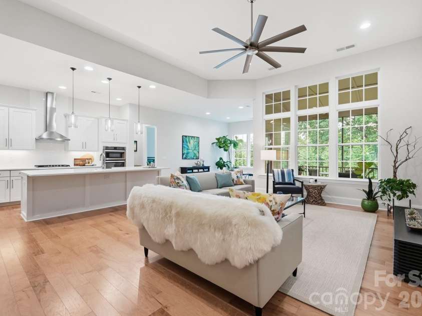7717 Coalcliff Drive, Huntersville, NC 28078.  MLS# CAR4408239, YatesRealty ID 44254. Great Room