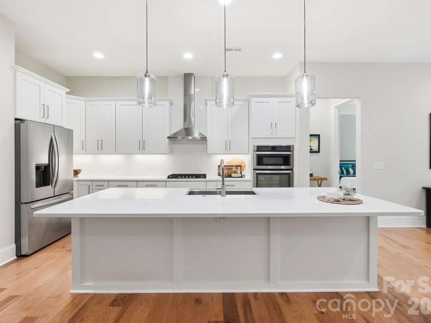7717 Coalcliff Drive, Huntersville, NC 28078.  MLS# CAR4408239, YatesRealty ID 44254. Kitchen